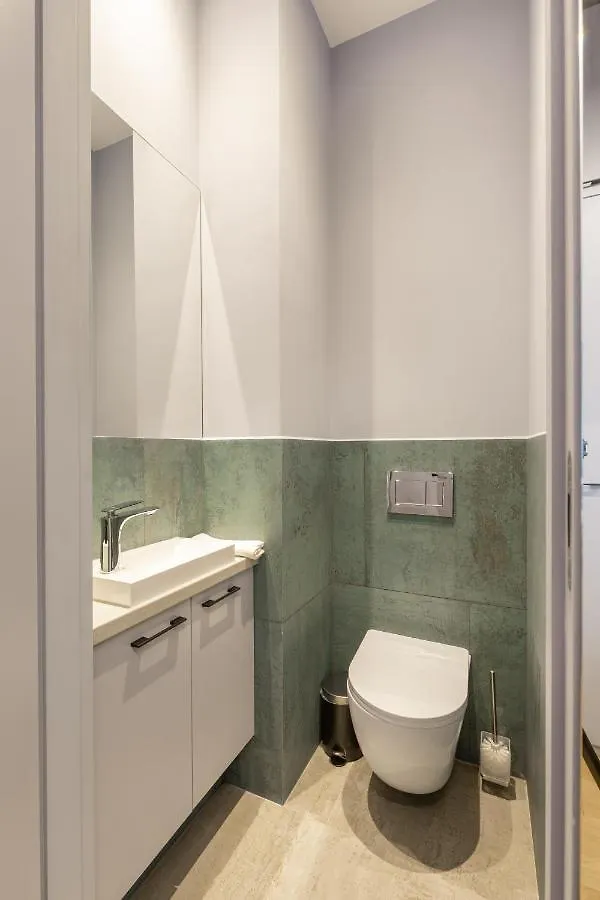 Bauhaus Luxury 2-Bedroom In The Absolute Center Βουδαπέστη 0*,